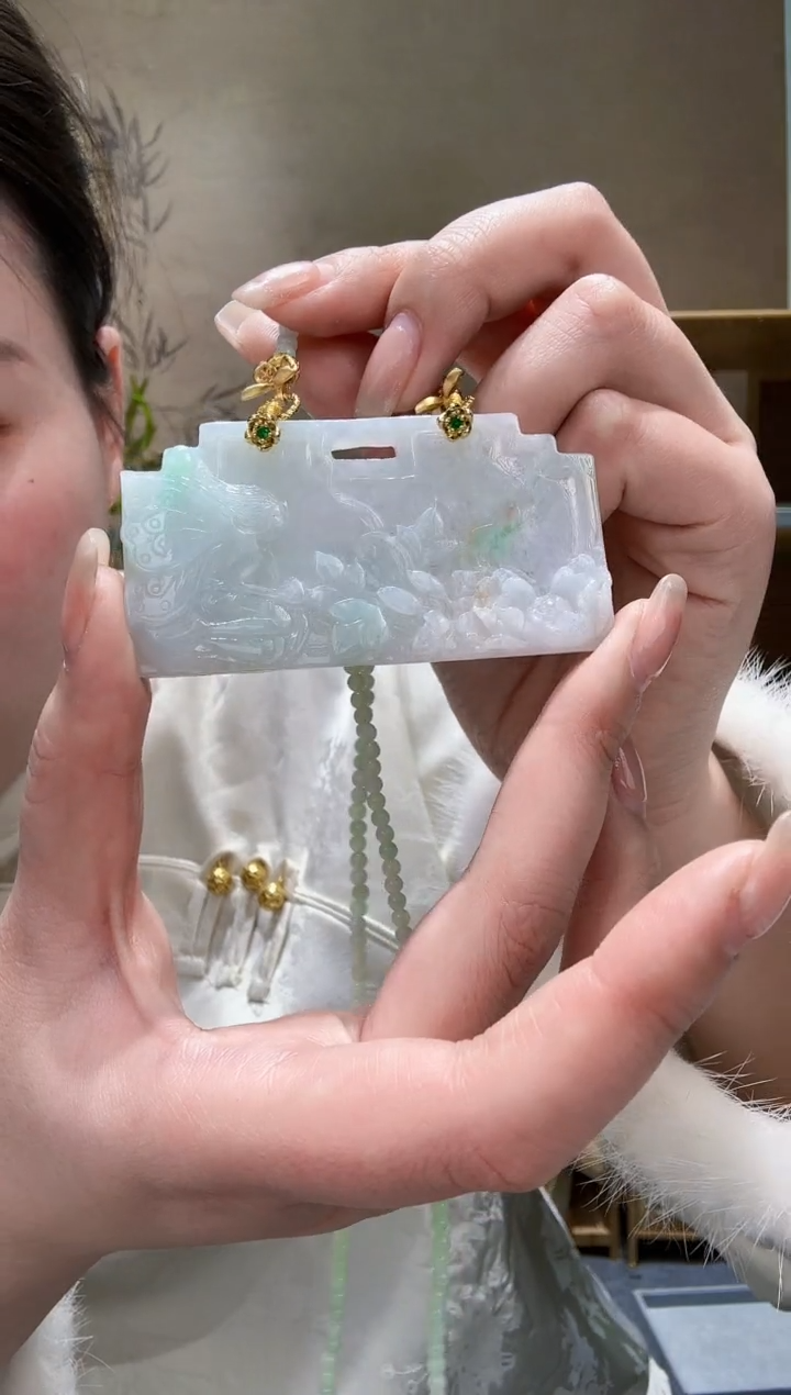 【闪购商品】翡翠颈饰未镶嵌吊坠