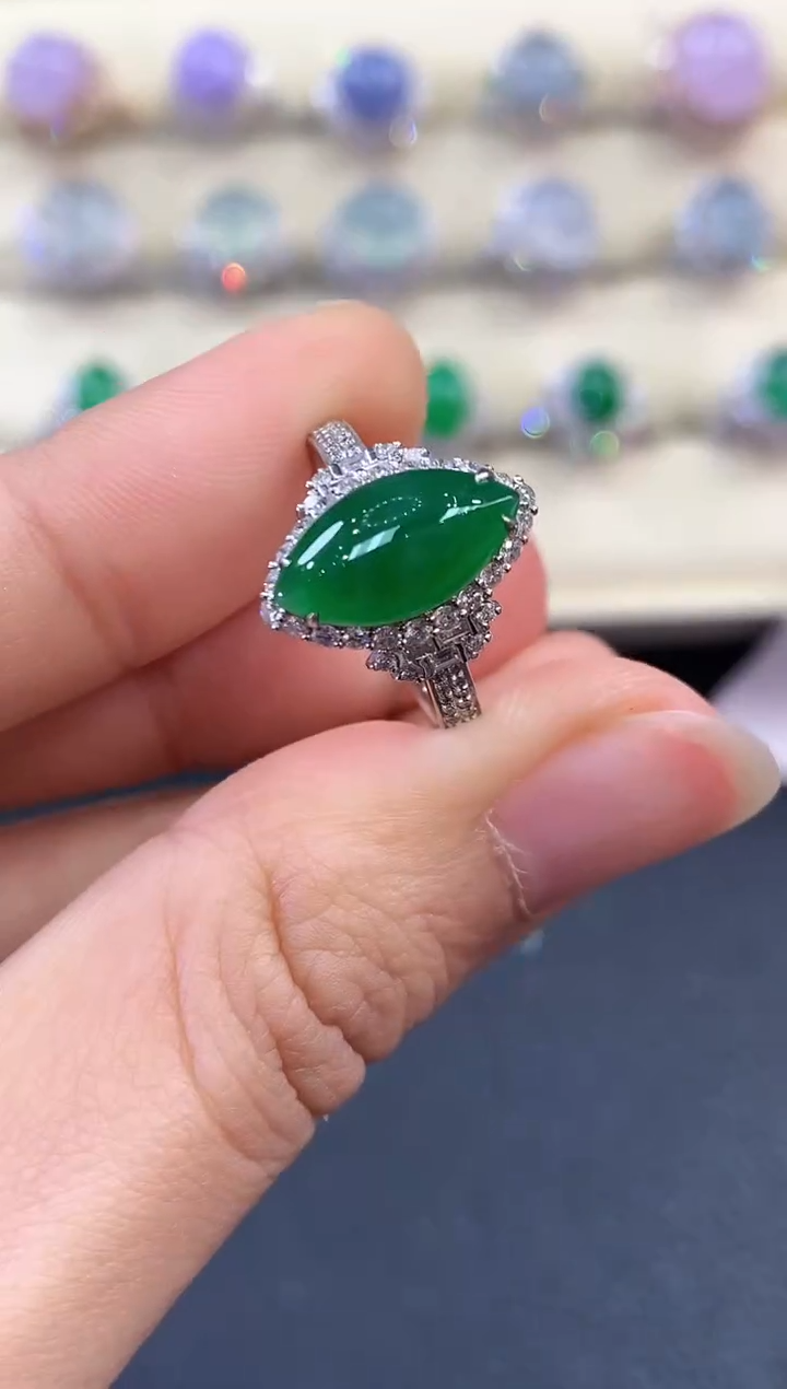 【闪购商品】翡翠戒指18K金镶嵌 B86