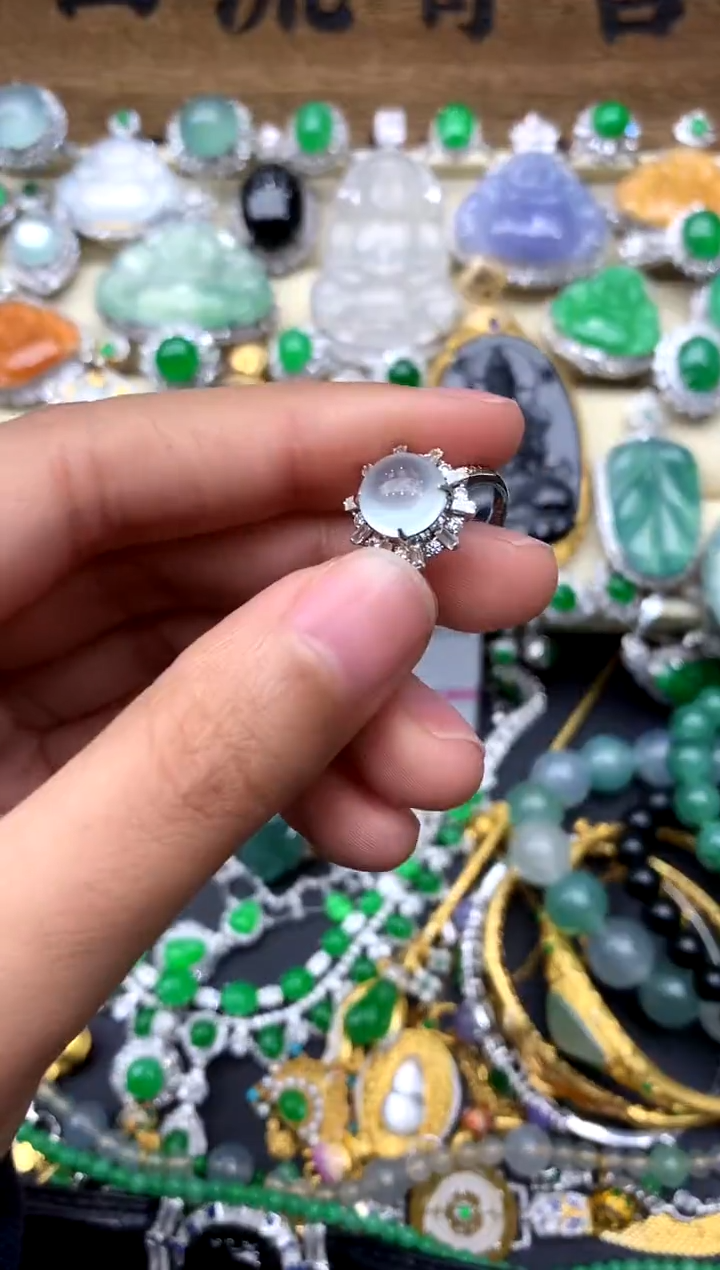 【闪购商品】翡翠戒指18K金镶嵌255-中国好珍宝