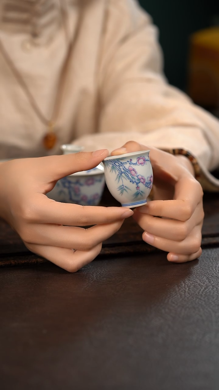 【闪购商品】杯聚澜堂斗彩小玉兰杯