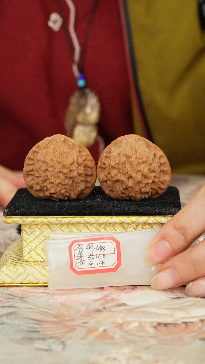 【闪购商品】文玩核桃把件崔凯公子帽有修