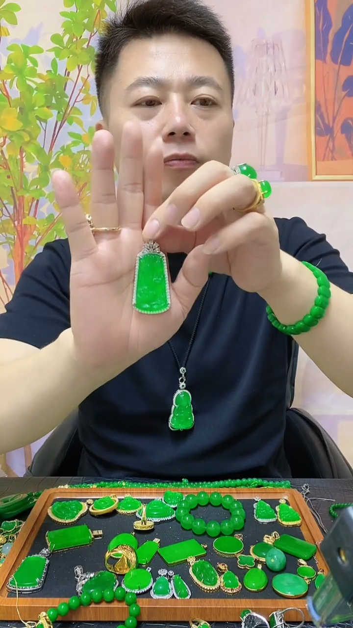 翡翠银S925镶嵌吊坠(赠链)翡翠吊坠