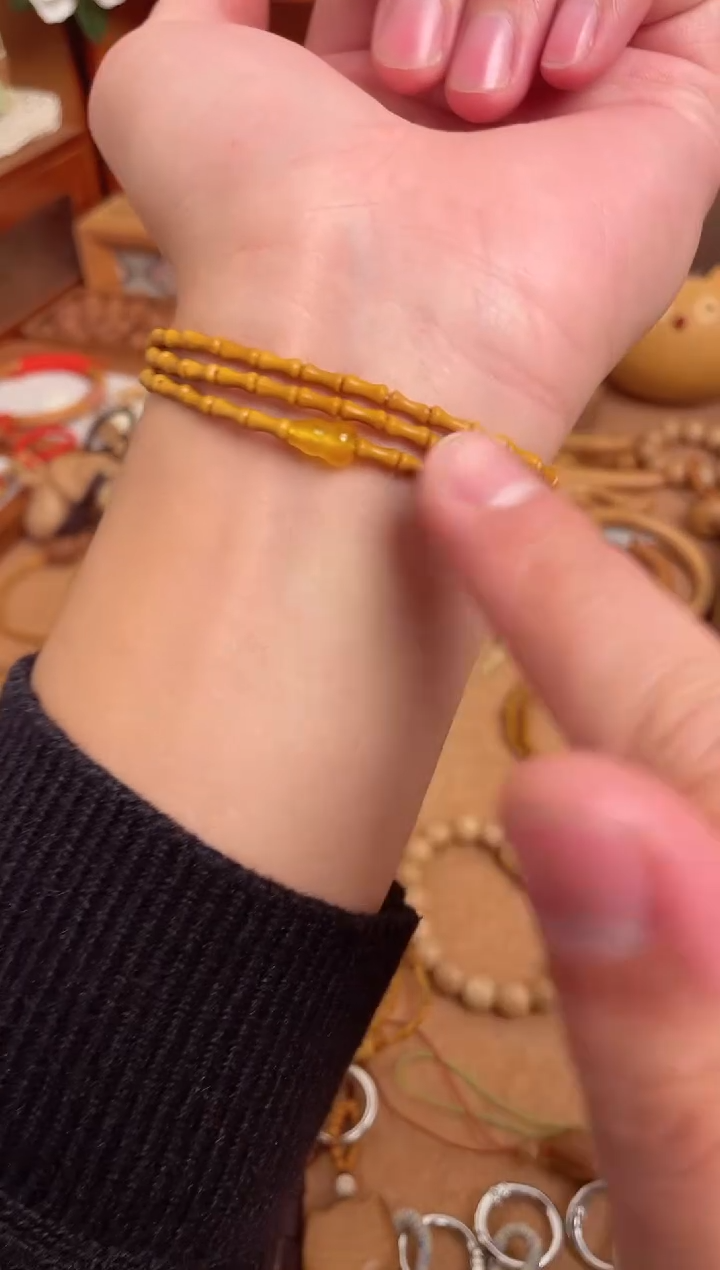 竹节手串一物一拍三圈加黄葫芦一物一拍