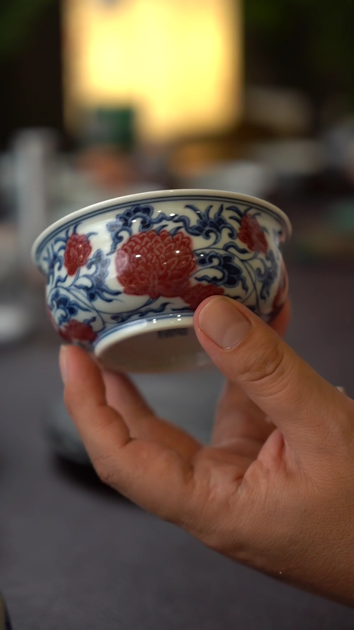 24号景德镇全手工手绘青花釉里红牡丹炉式杯