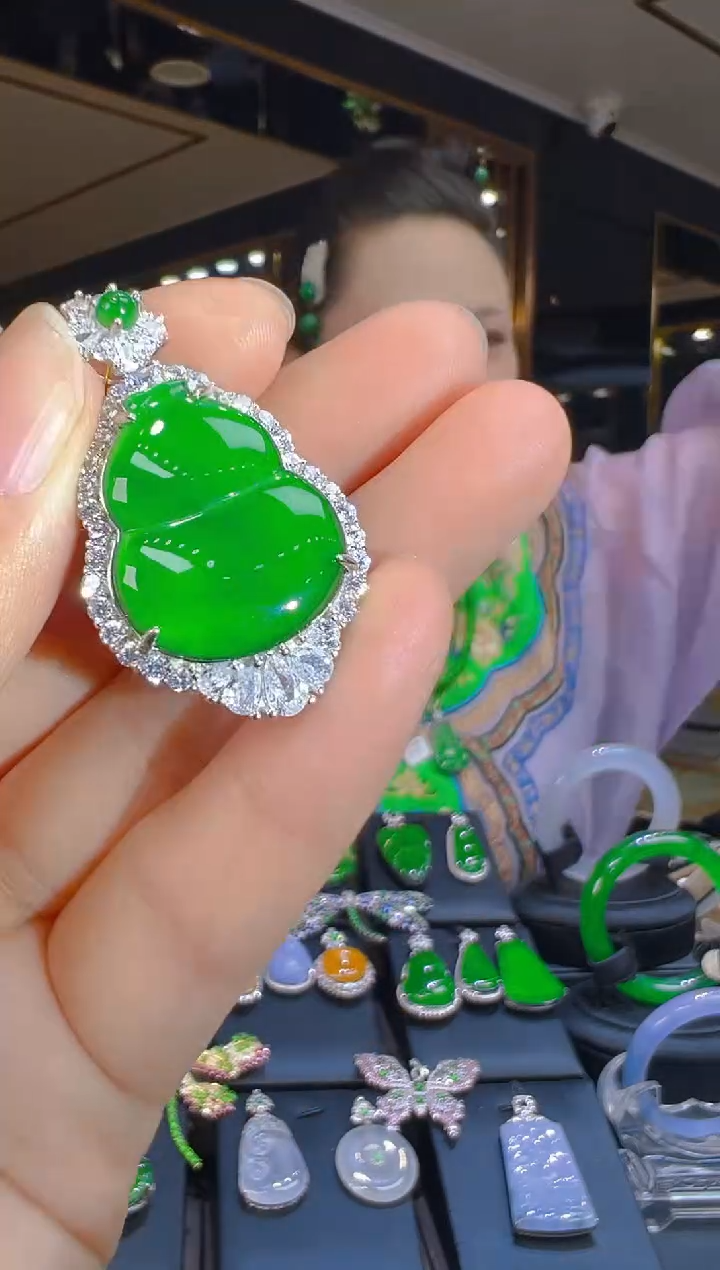 翡翠银S925镶嵌吊坠(赠链)056（多样性发其一）