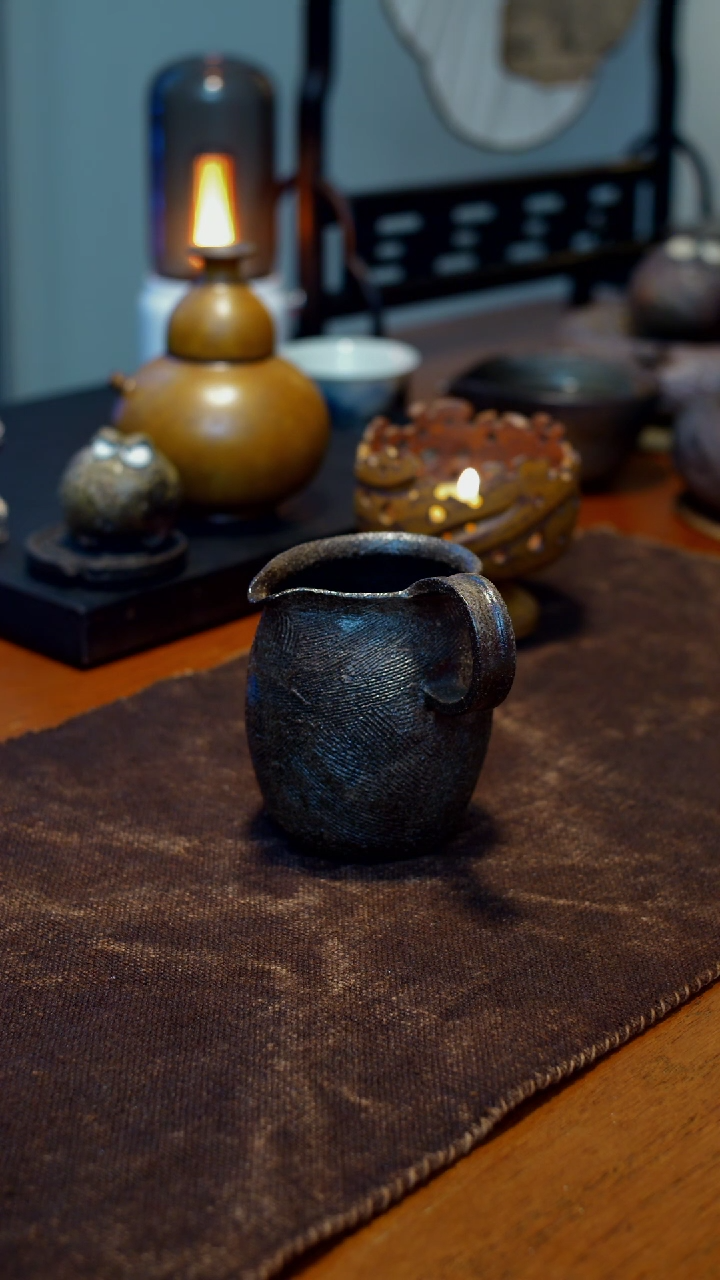 【闪购商品】手作紫砂泥公道侧把