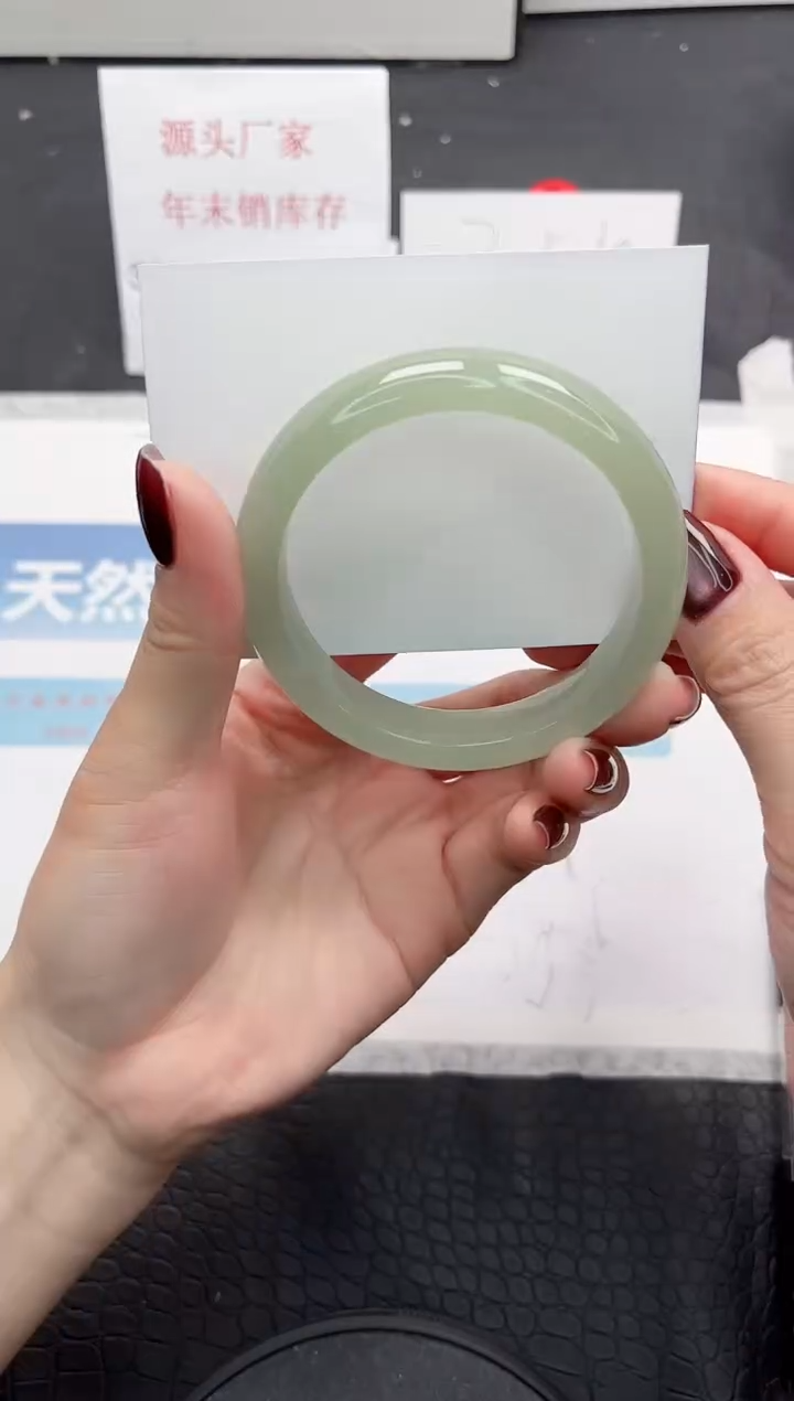 【闪购商品】石英质玉手镯未镶嵌51-56.2