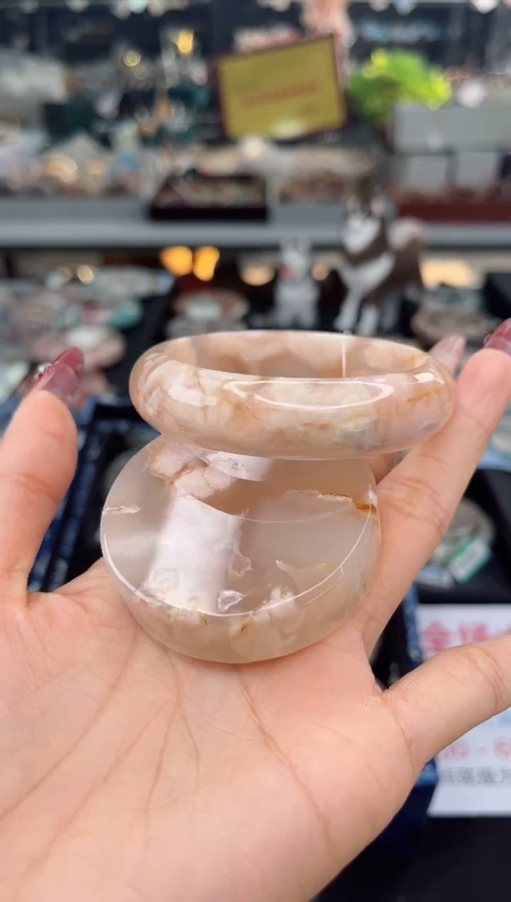 【闪购商品】石英质玉手镯未镶嵌55圈口（赠品镯心）1484427