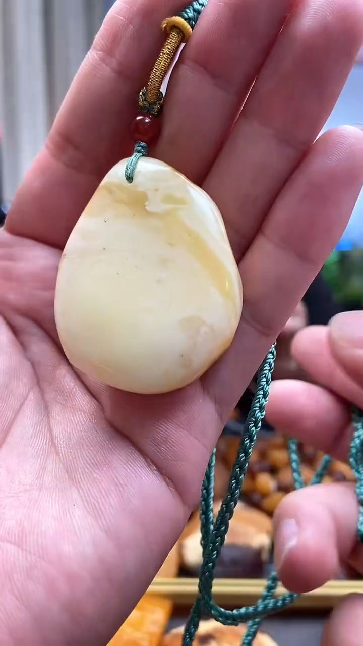 【闪购商品】蜜蜡颈饰未镶嵌吊坠