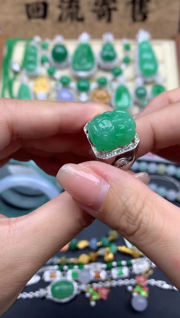 【闪购商品】翡翠戒指18K金镶嵌632-中国好珍宝