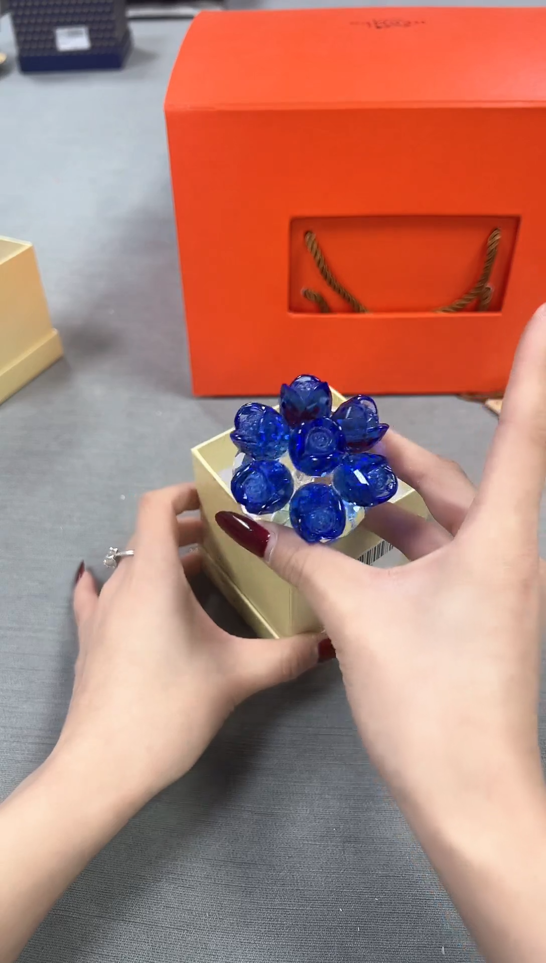 【闪购商品】瓷片新号开播不计成本欢迎点菜！