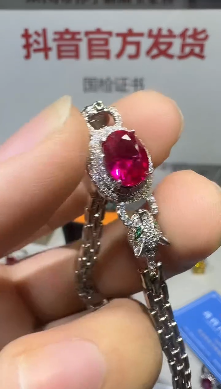 18K金镶嵌手链红宝石2