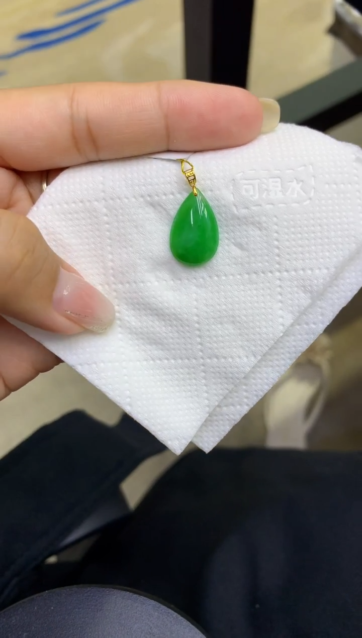 颈饰18K金镶嵌翡翠天然缅甸A货翡翠