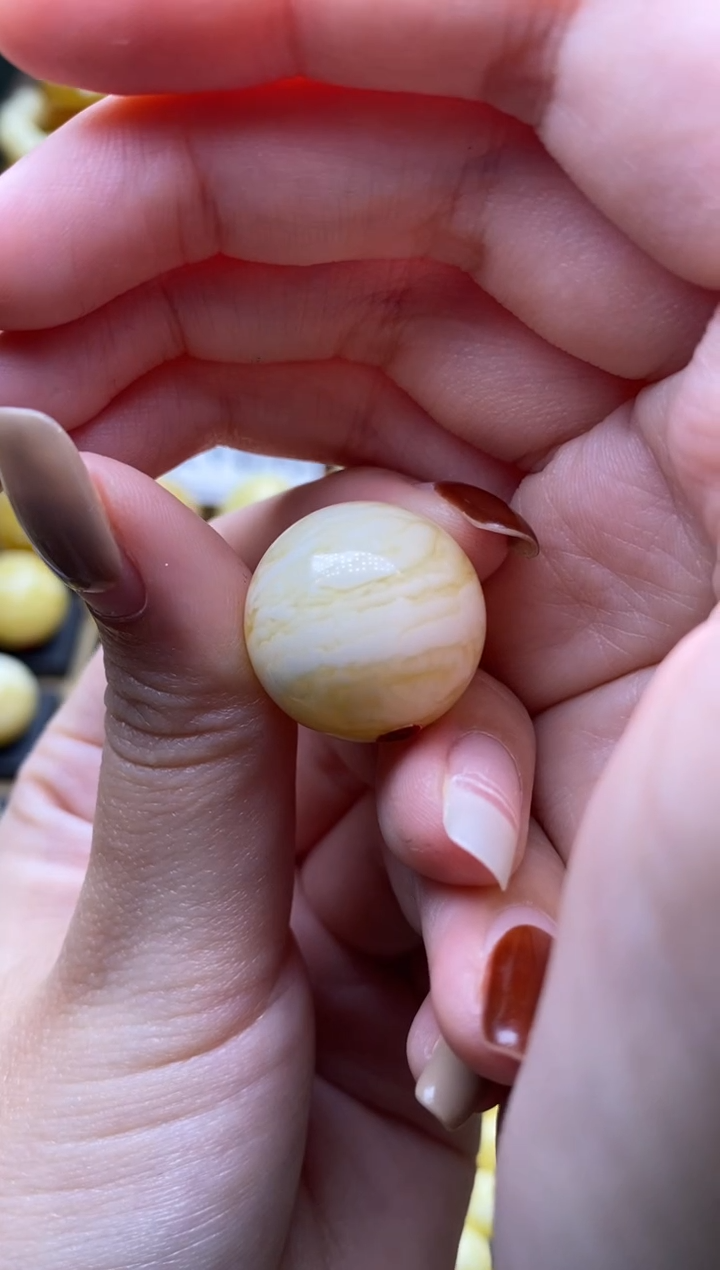 【闪购商品】琥珀裸石未镶嵌大小姐珠宝73