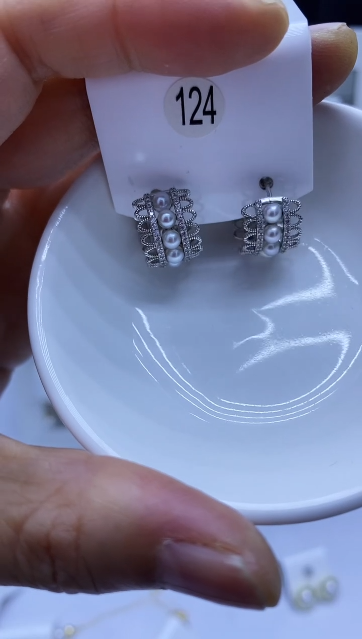 银S925镶嵌耳饰淡水珍珠124
