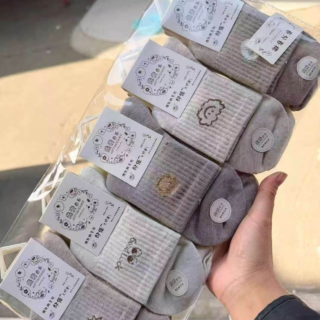 厚款中筒春季印花卡通动漫中筒袜针织常规款公主风