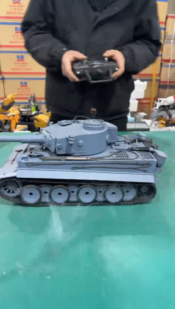 德国"虎" I 重型遥控坦克3818-1