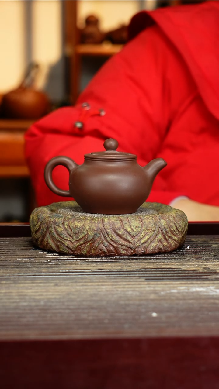 宜兴原矿紫砂壶茶壶宜兴原矿紫砂壶茶壶150C