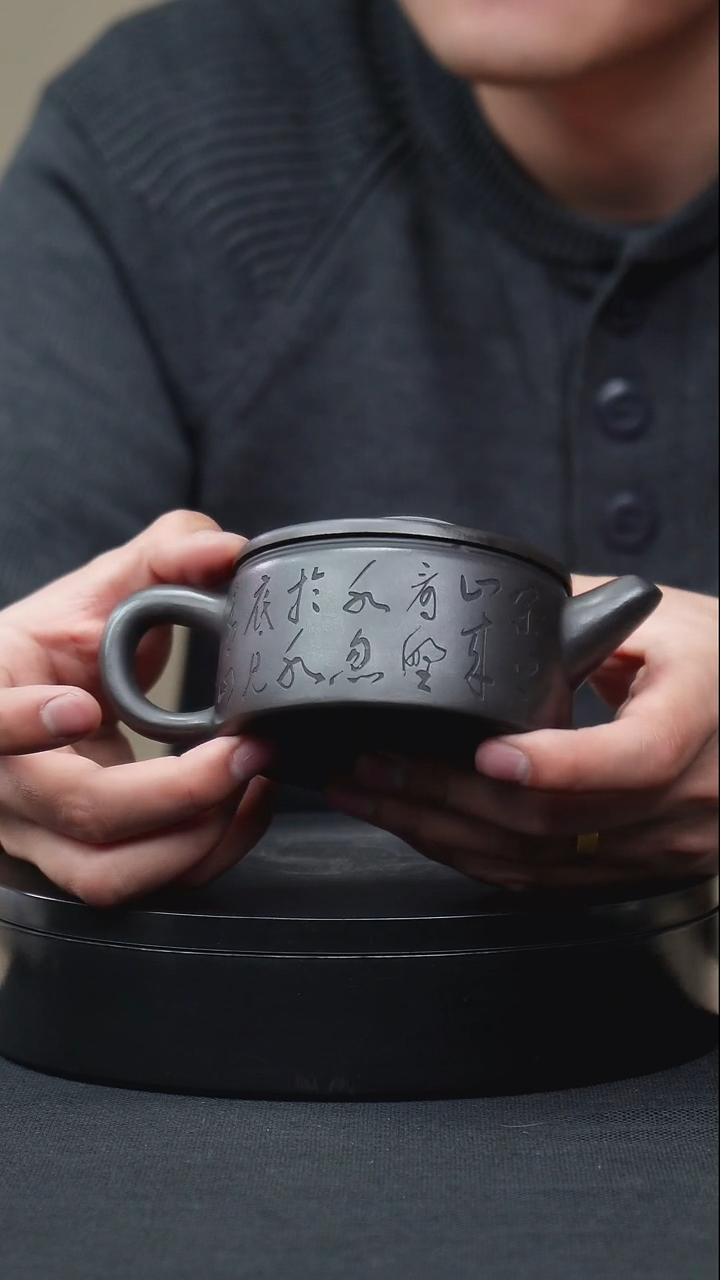【闪购商品】紫砂茶壶石黄刻绘汉瓦
