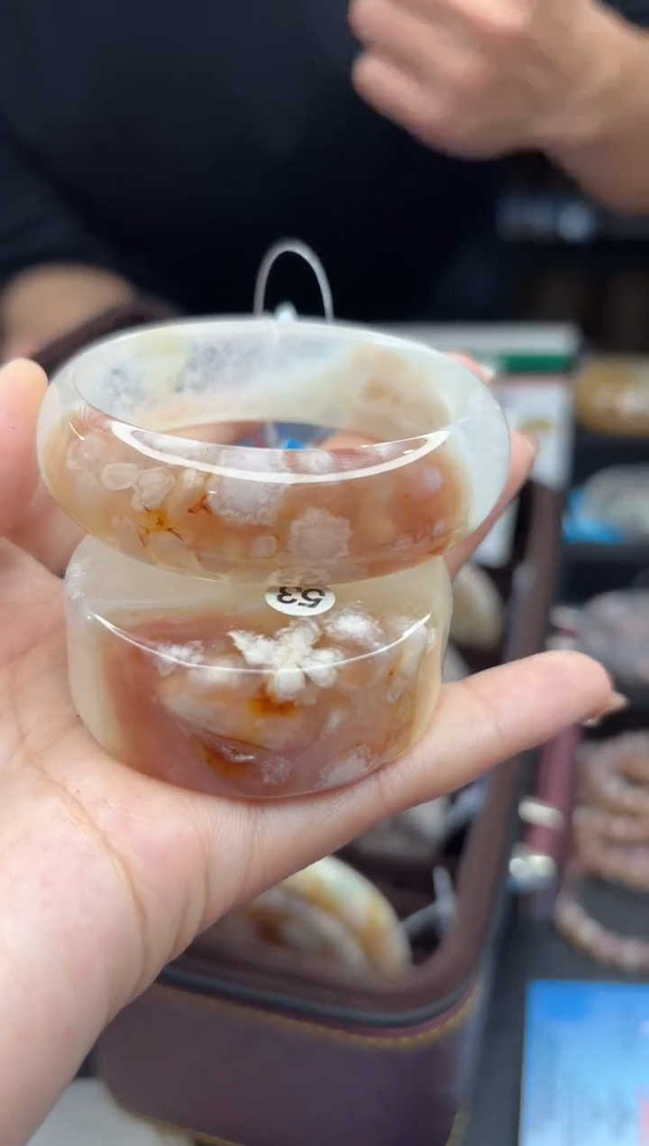 【闪购商品】石英质玉手镯未镶嵌812（54圈赠送镯心）