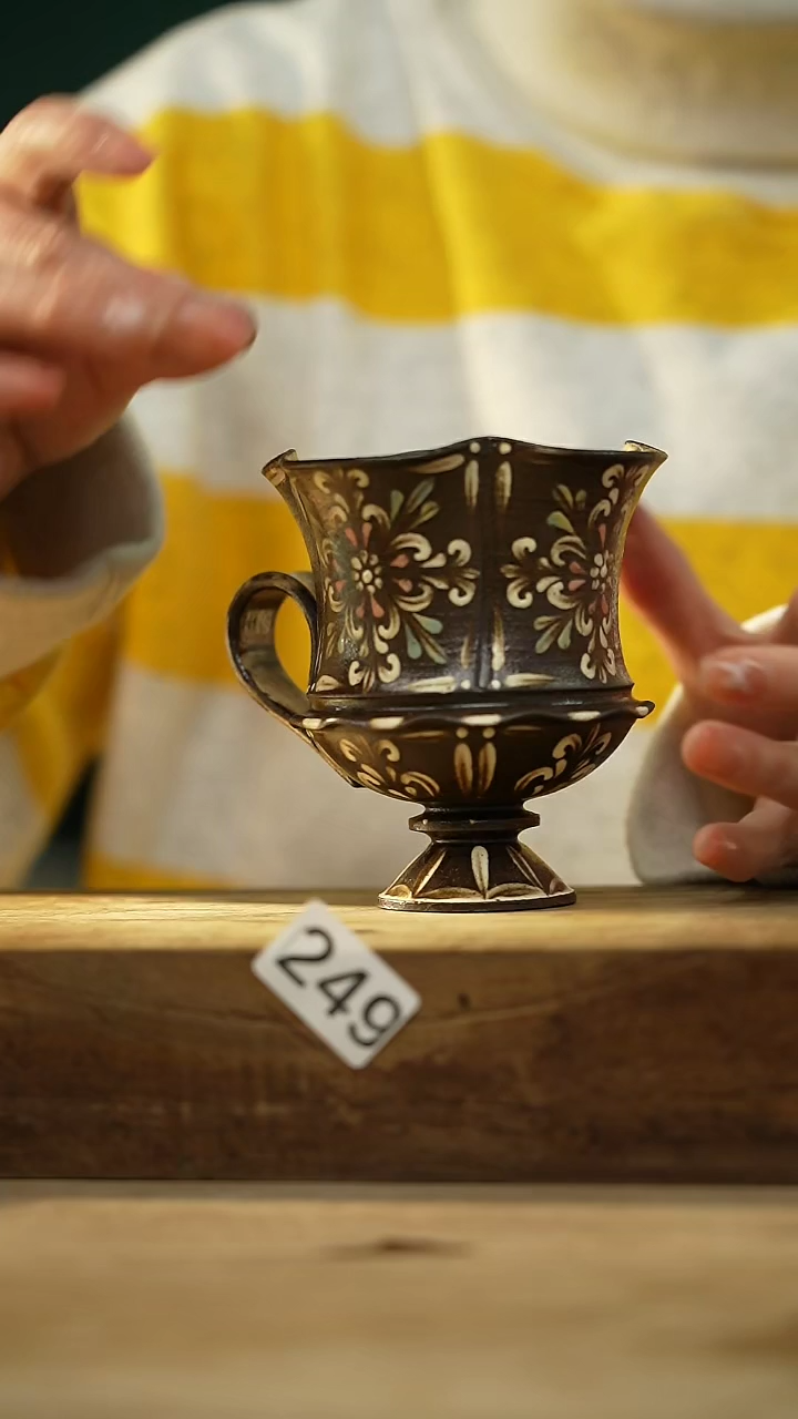 【闪购商品】瓷片新品！设计师款手绘/咖啡杯 听歌