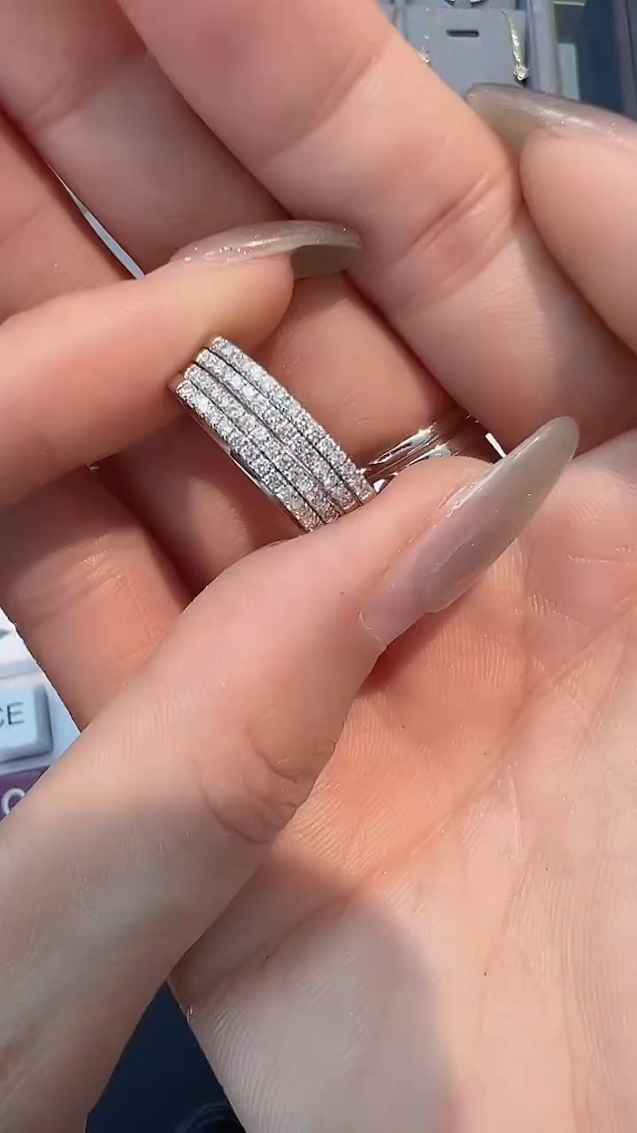 【闪购商品】钻石/18K金镶嵌排戒多样性发一