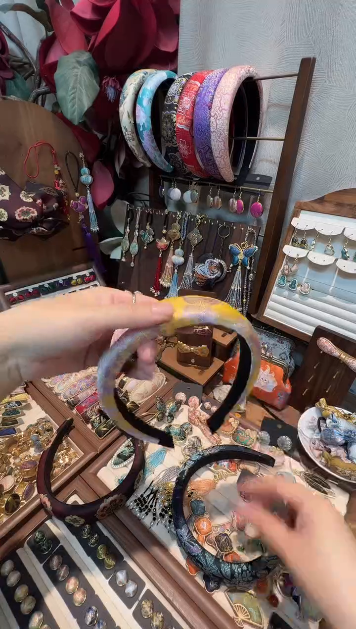 无****者【孤品车12.4】三马紫金蝶舞牡丹发箍