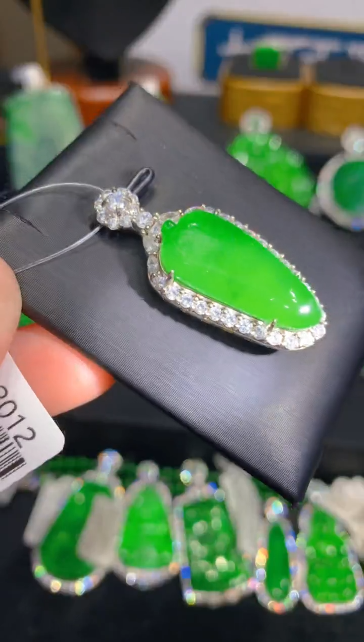 【闪购商品】翡翠颈饰银S925镶嵌20一季