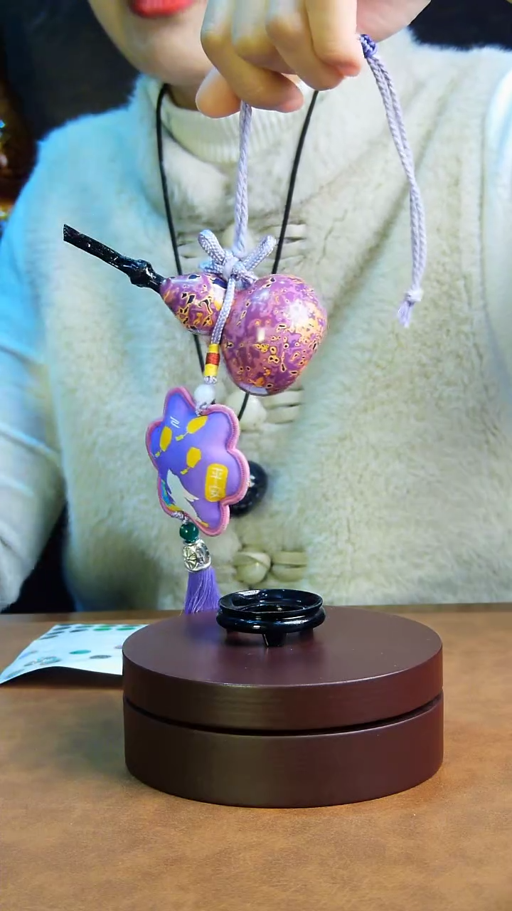 【闪购商品】370直播一物一图大漆酒葫芦送底座送挂绳