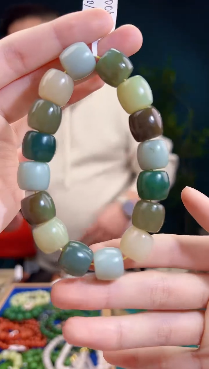 颈饰未镶嵌和田玉开*?一物一证 拍一单发一个