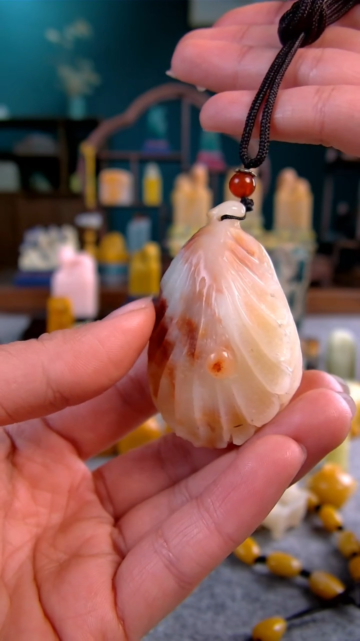 【闪购商品】寿山石芙蓉白菜挂坠3.7*5.9*2.6