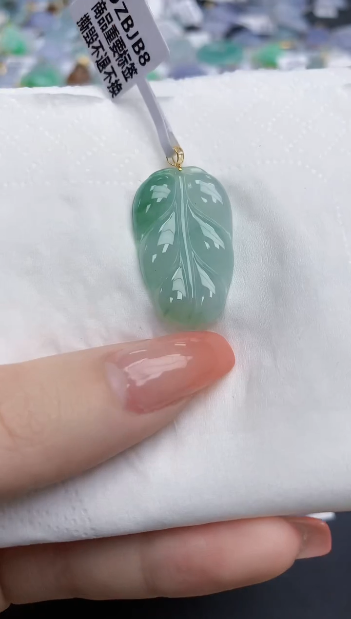 【闪购商品】翡翠颈饰18K金镶嵌天然缅甸翡翠A货天然缅甸翡翠A货