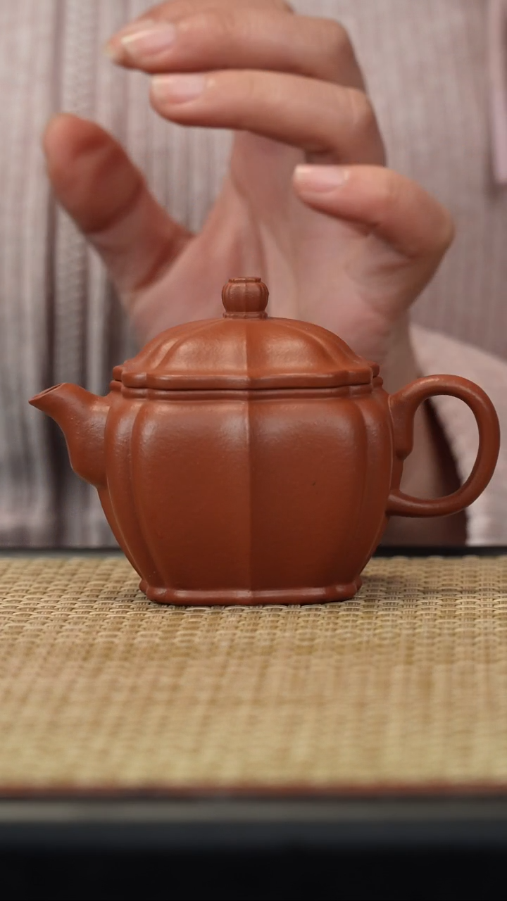 【闪购商品】紫砂茶壶生砂筋纹汉瓦100c