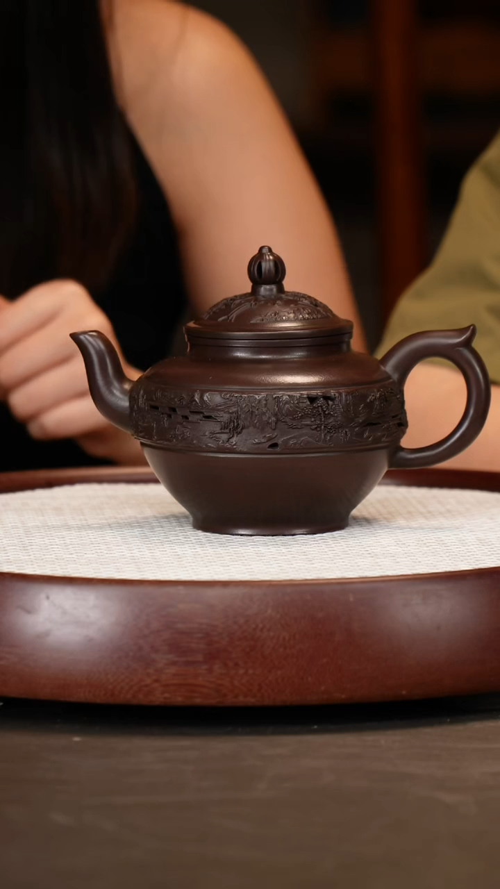 茶壶紫砂【谈伯章】镂空宫灯360c