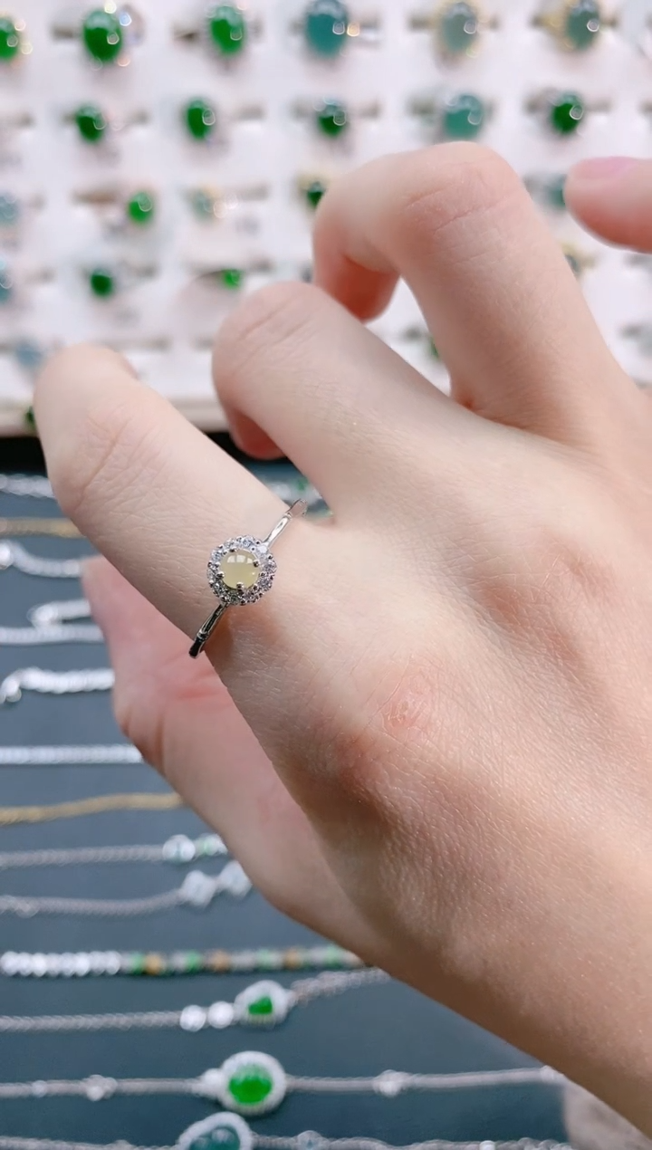 【闪购商品】翡翠戒指银S925镶嵌天然翡翠