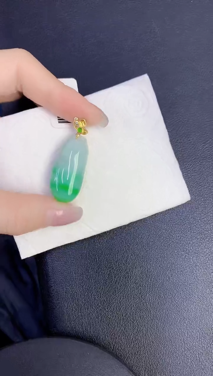 颈饰未镶嵌翡翠缅甸天然翡翠A货