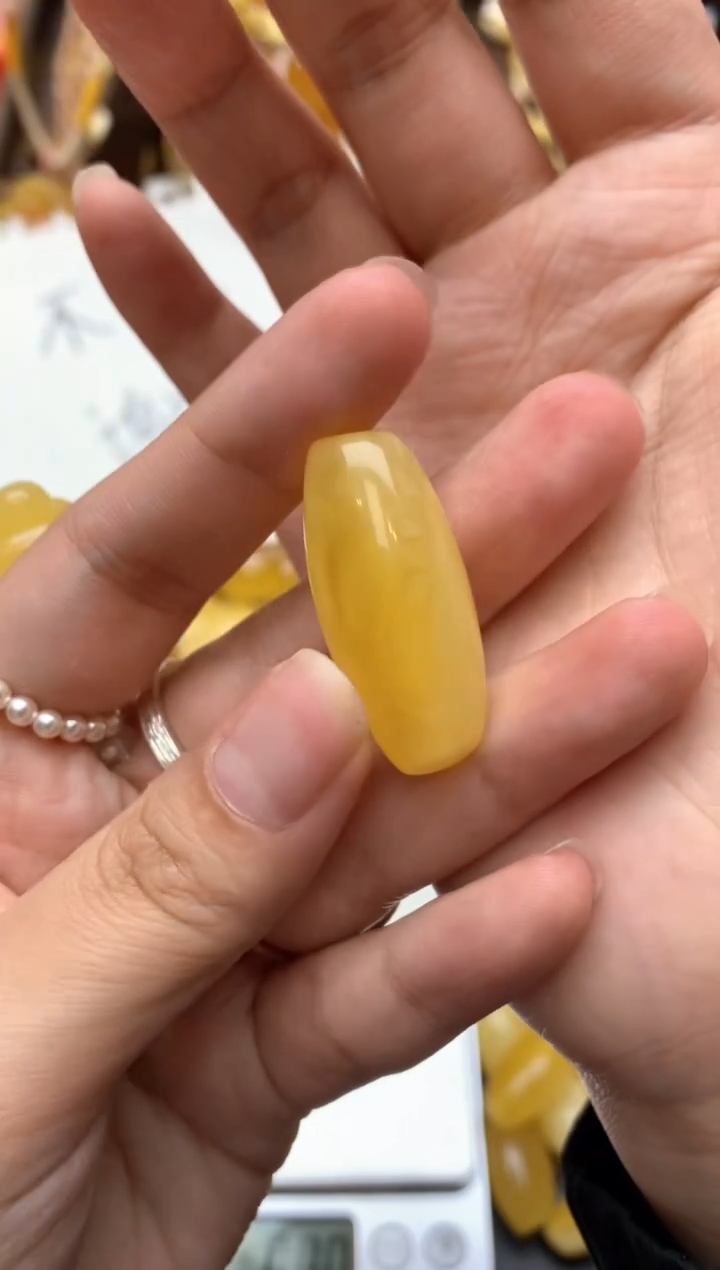【闪购商品】未镶嵌琥珀珠宝奇石026琥珀蜜蜡花粉有纹小坑介意勿拍
