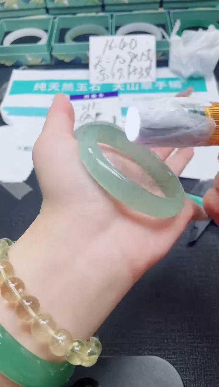 未镶嵌手镯石英质玉212-54