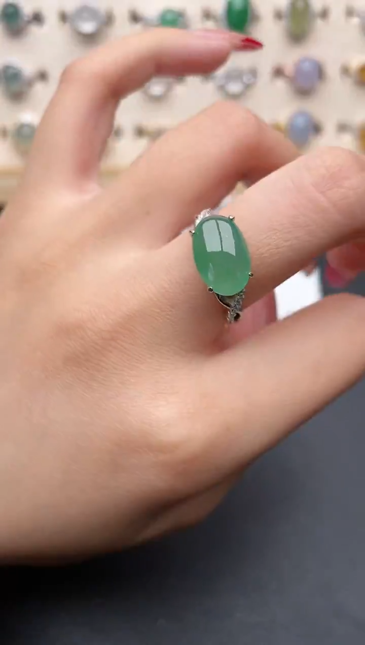 【闪购商品】翡翠戒指银S925镶嵌一物一证一礼盒