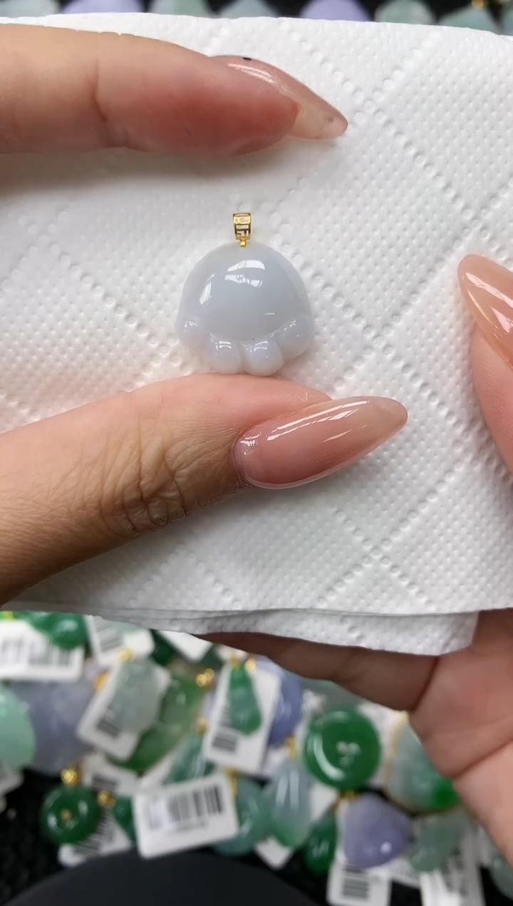 颈饰18K金镶嵌翡翠 1111111111