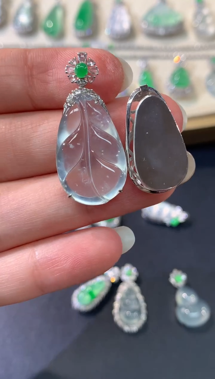 吊坠(不含链)18K金镶嵌翡翠W122|12800