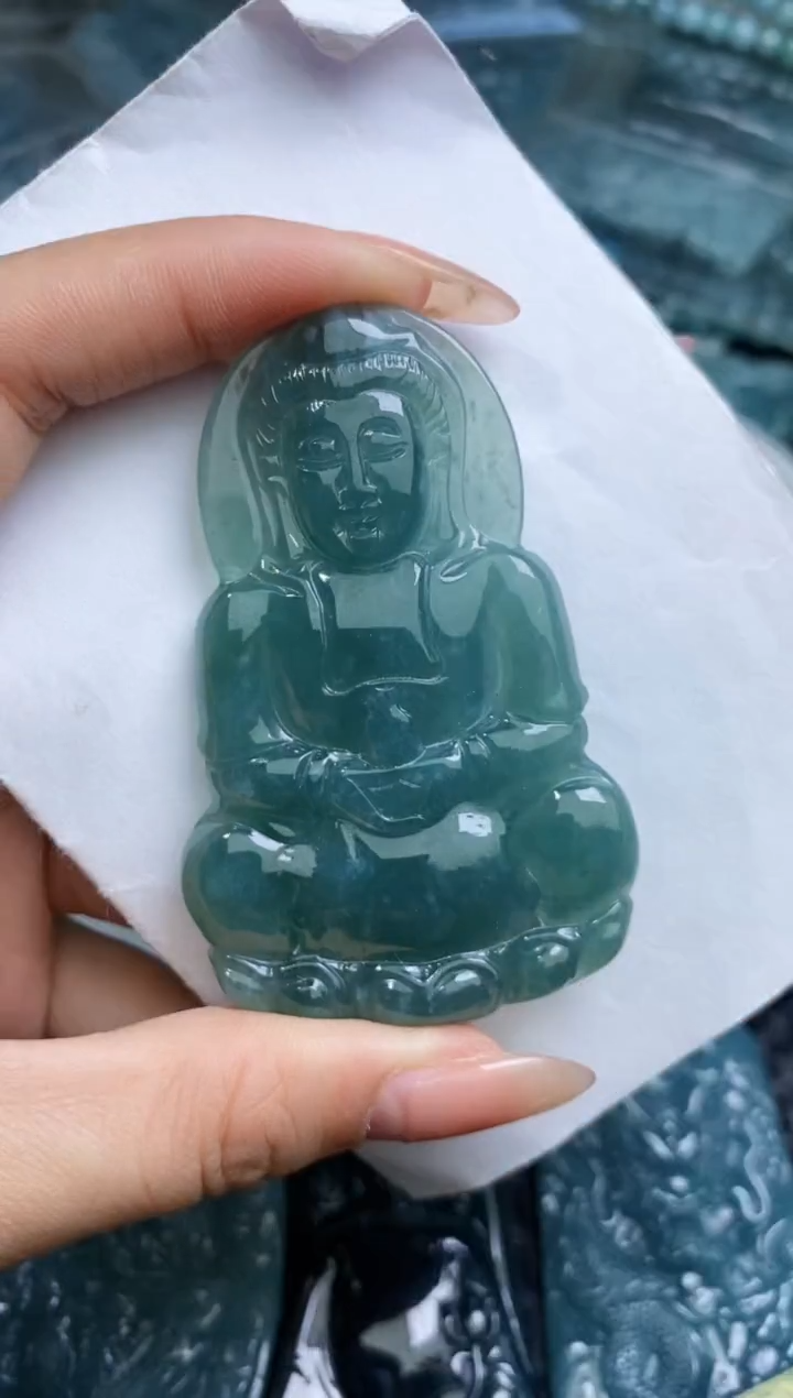 【闪购商品】翡翠颈饰未镶嵌           