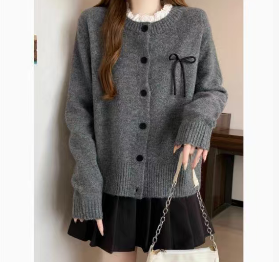 【大码】267毛衣立体蝴蝶开衫女秋冬灰色针织衫上衣高级感花边