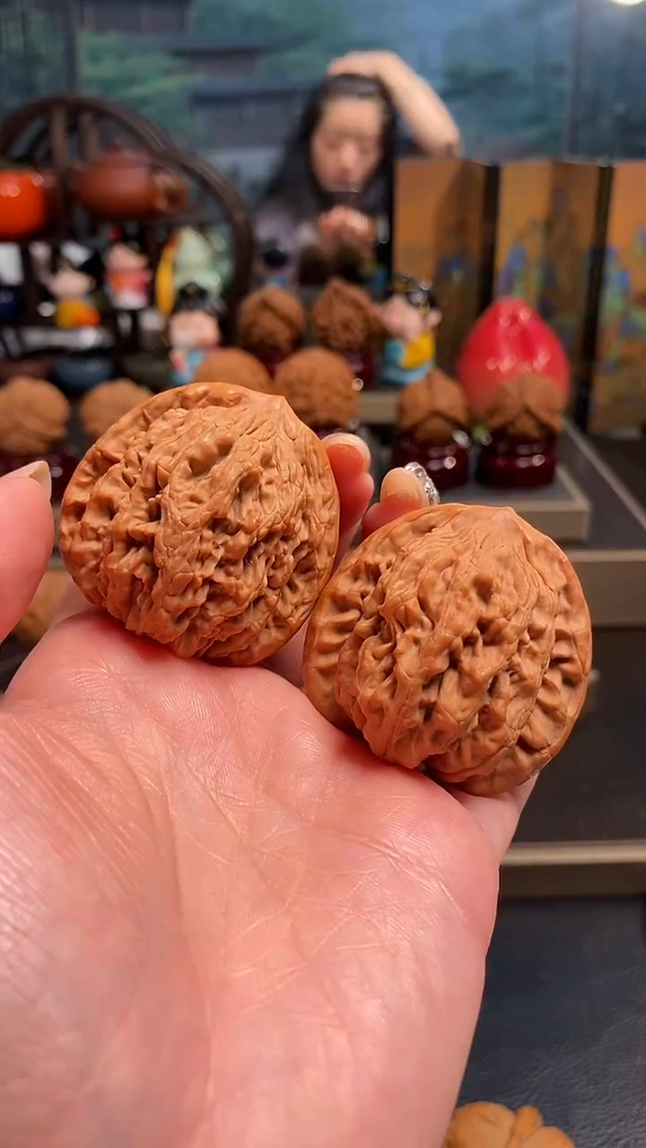 【闪购商品】文玩核桃把件H 548麦穗虎头43尺