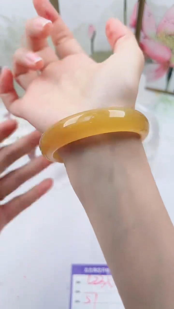 石英质玉手镯未镶嵌L235微色差57mm