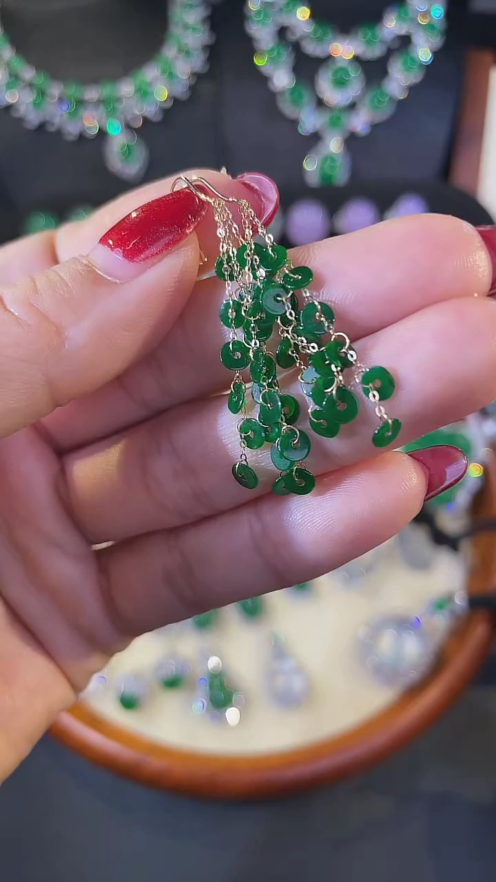 【闪购商品】翡翠颈饰18K金镶嵌耳环