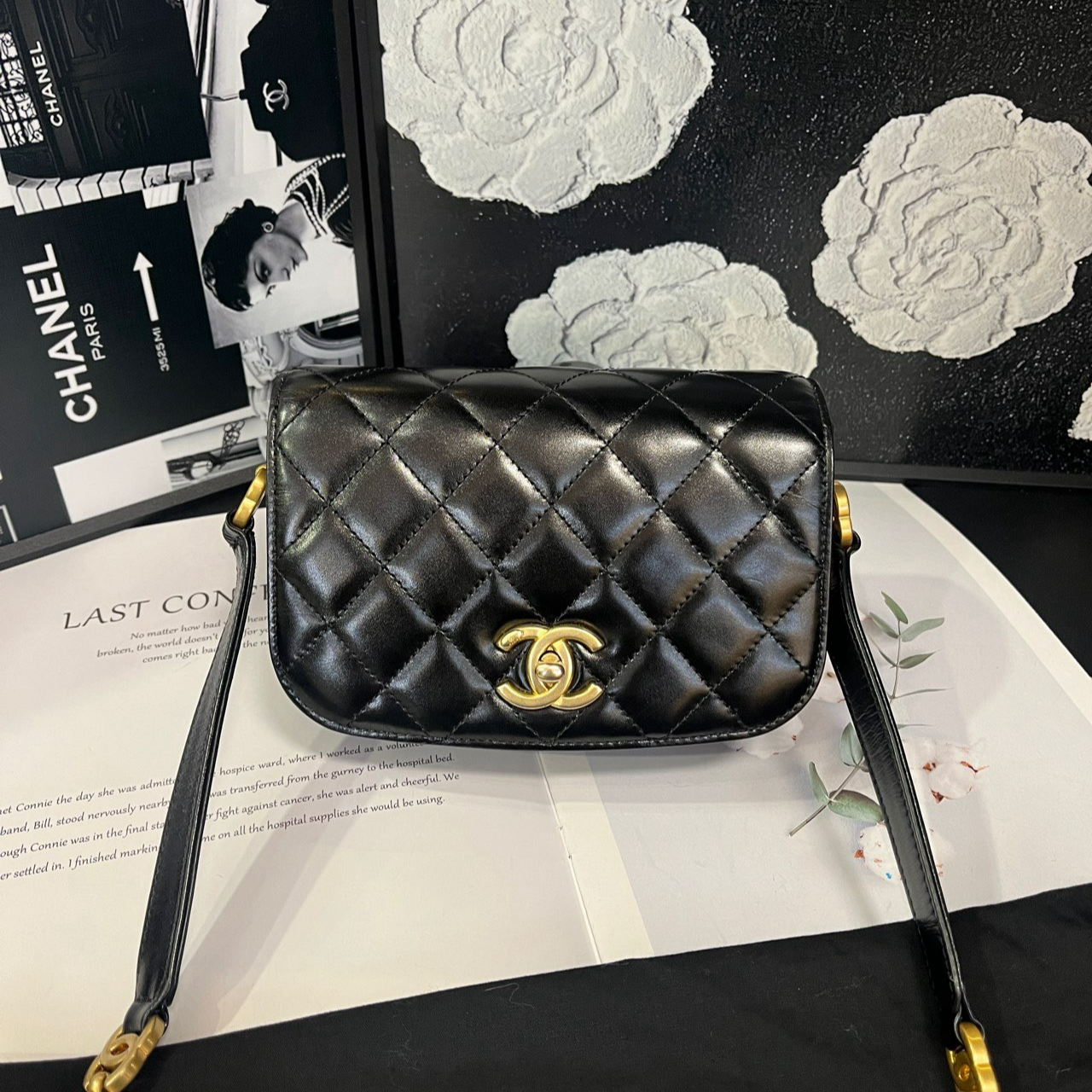 95新 Chanel/香奈儿 黑金22A马鞍斜挎包B2069