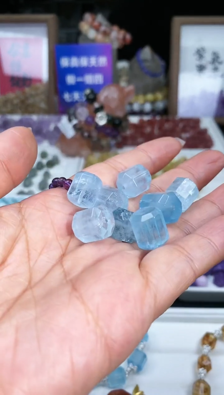 【闪购商品】海蓝宝石颈饰未镶嵌69a多样性发其一/2.25/1个