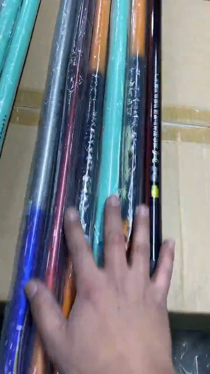 5.7米长节样品鱼竿颜色随机发介意勿拍