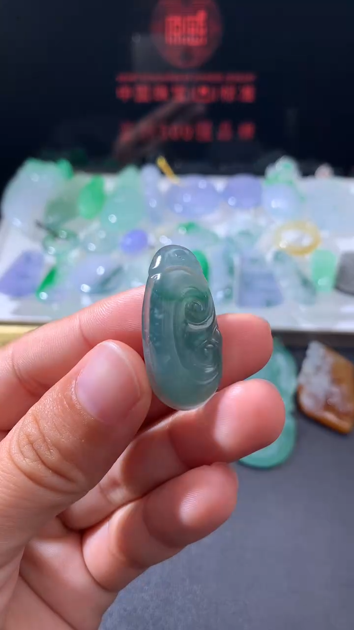 未镶嵌定制翡翠  